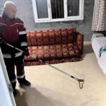 hatay-samandagda-yerlesim-yerine-giren-yilan-itfaiyece-yakalanip-dogaya-birakildi-f77bwH5T